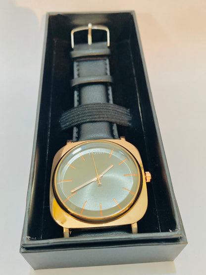 Tomi Business Class Watch